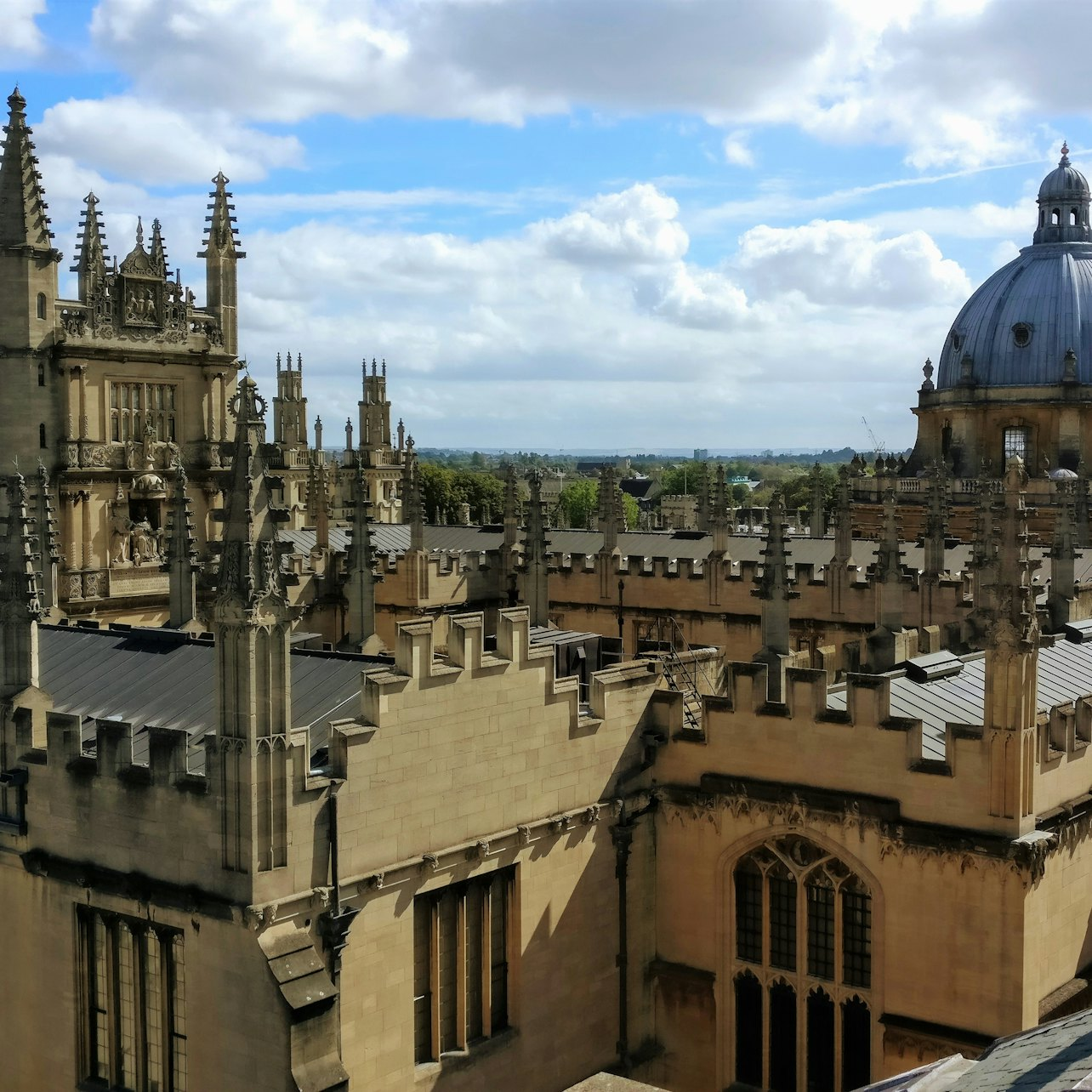 Official Oxford University & City Walking Tour - Photo 1 of 6